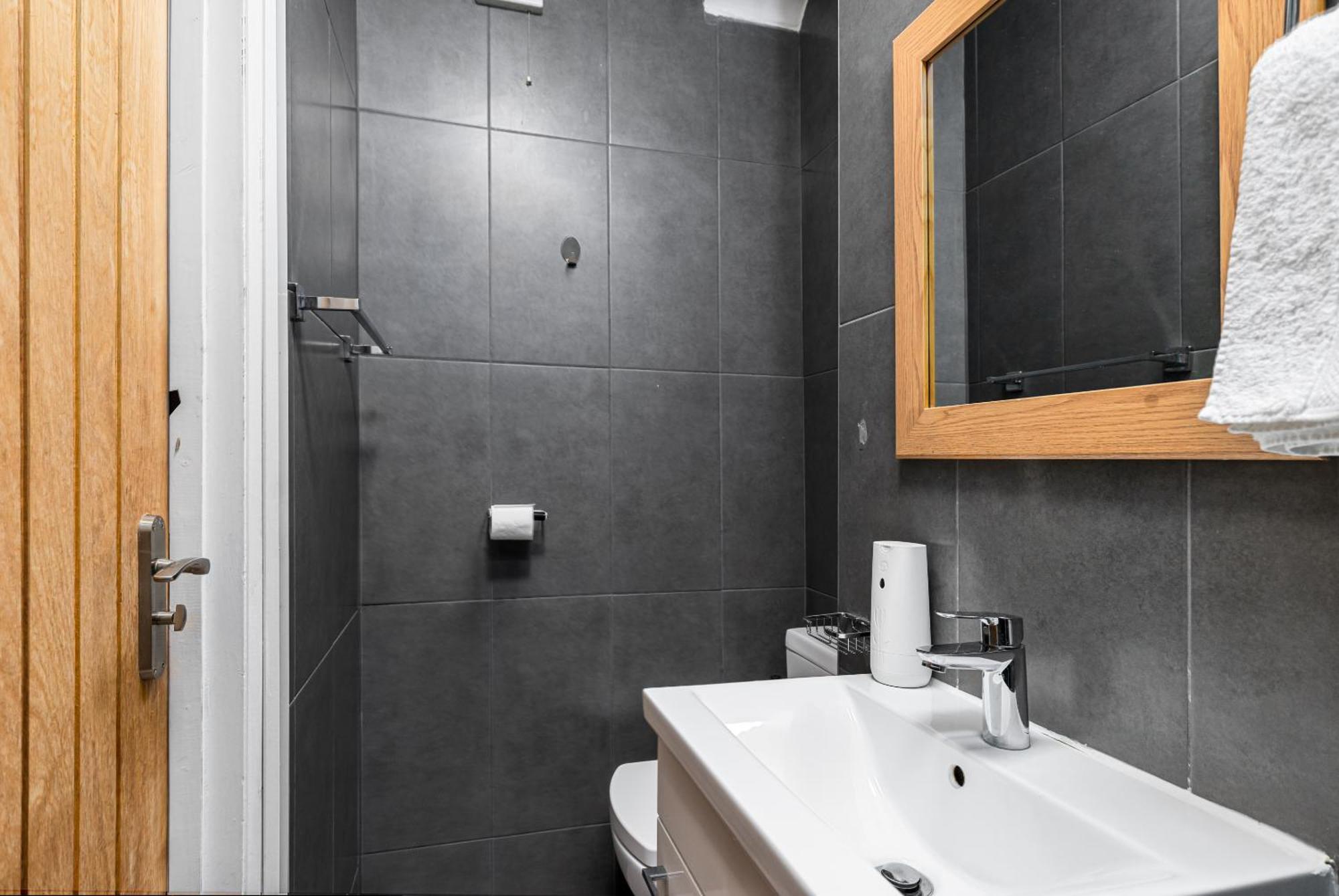 Ryam Suites London Exteriör bild
