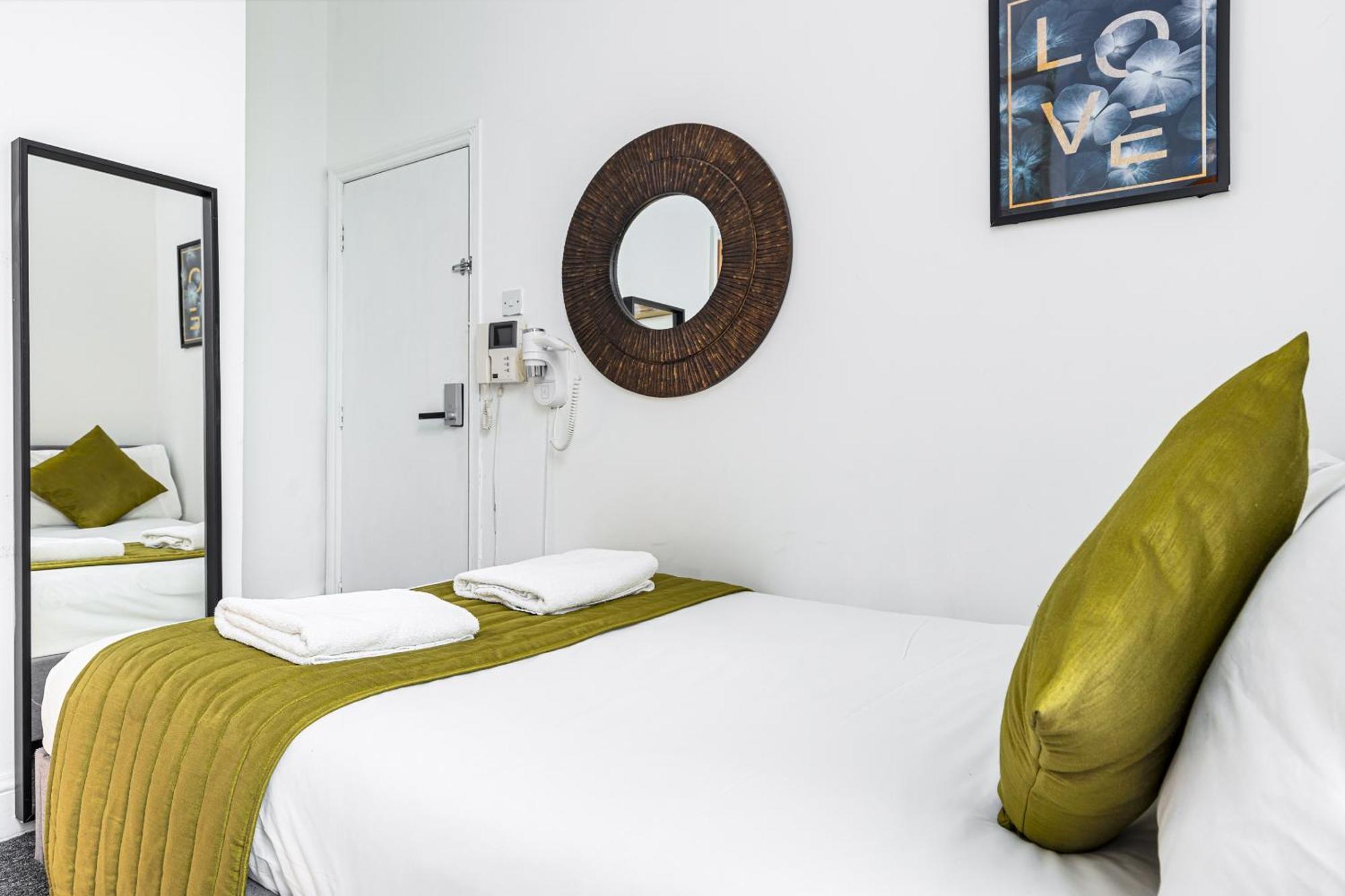 Ryam Suites London Rum bild